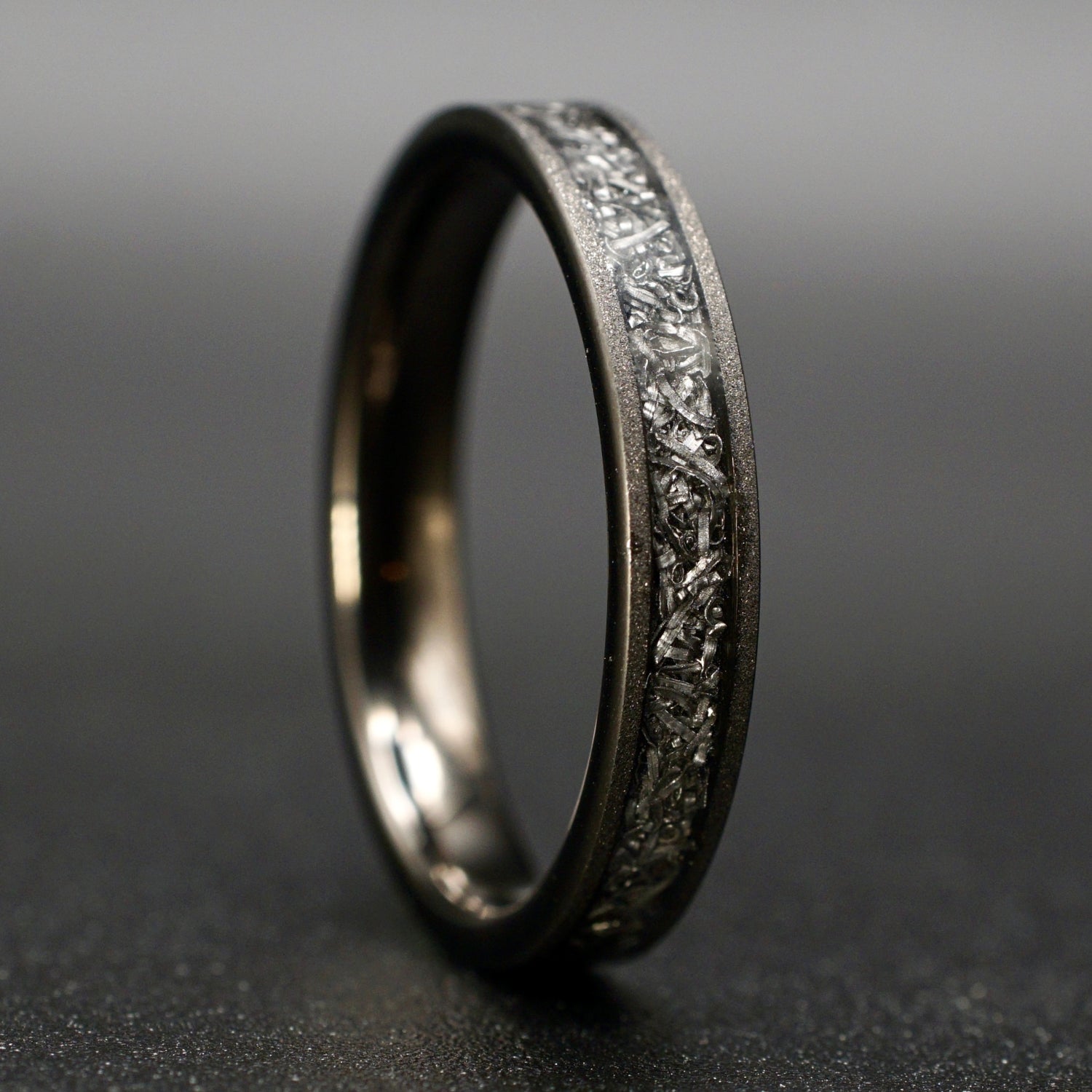 Schwarzer Meteoritenring 4 mm