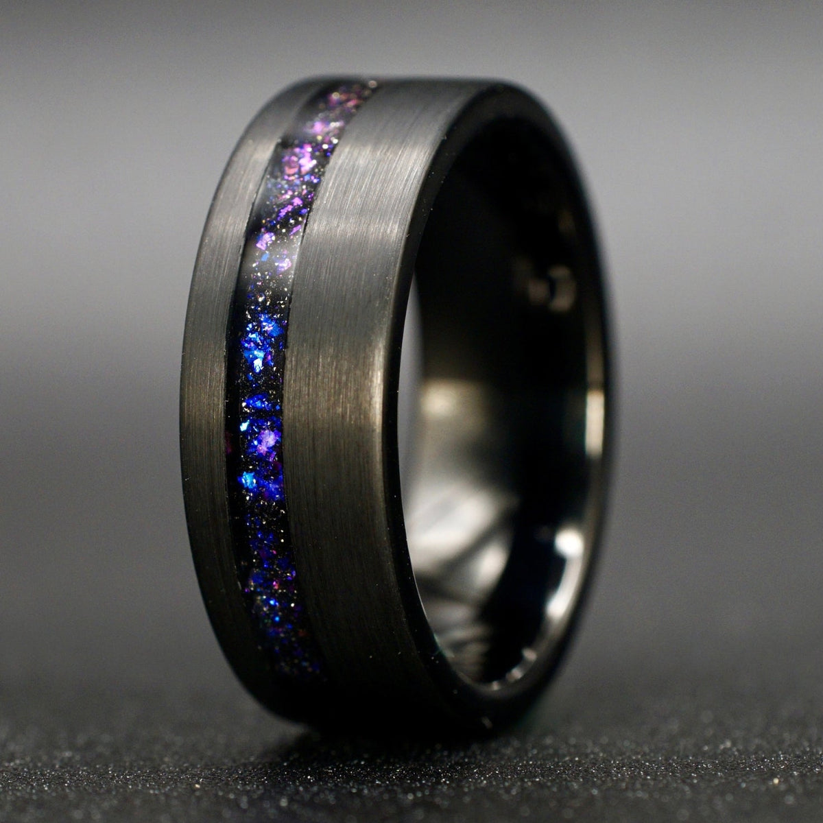 Galaxy-Serie: Sternenhimmel-Mattierter Wolframring für Herren, 8 mm.