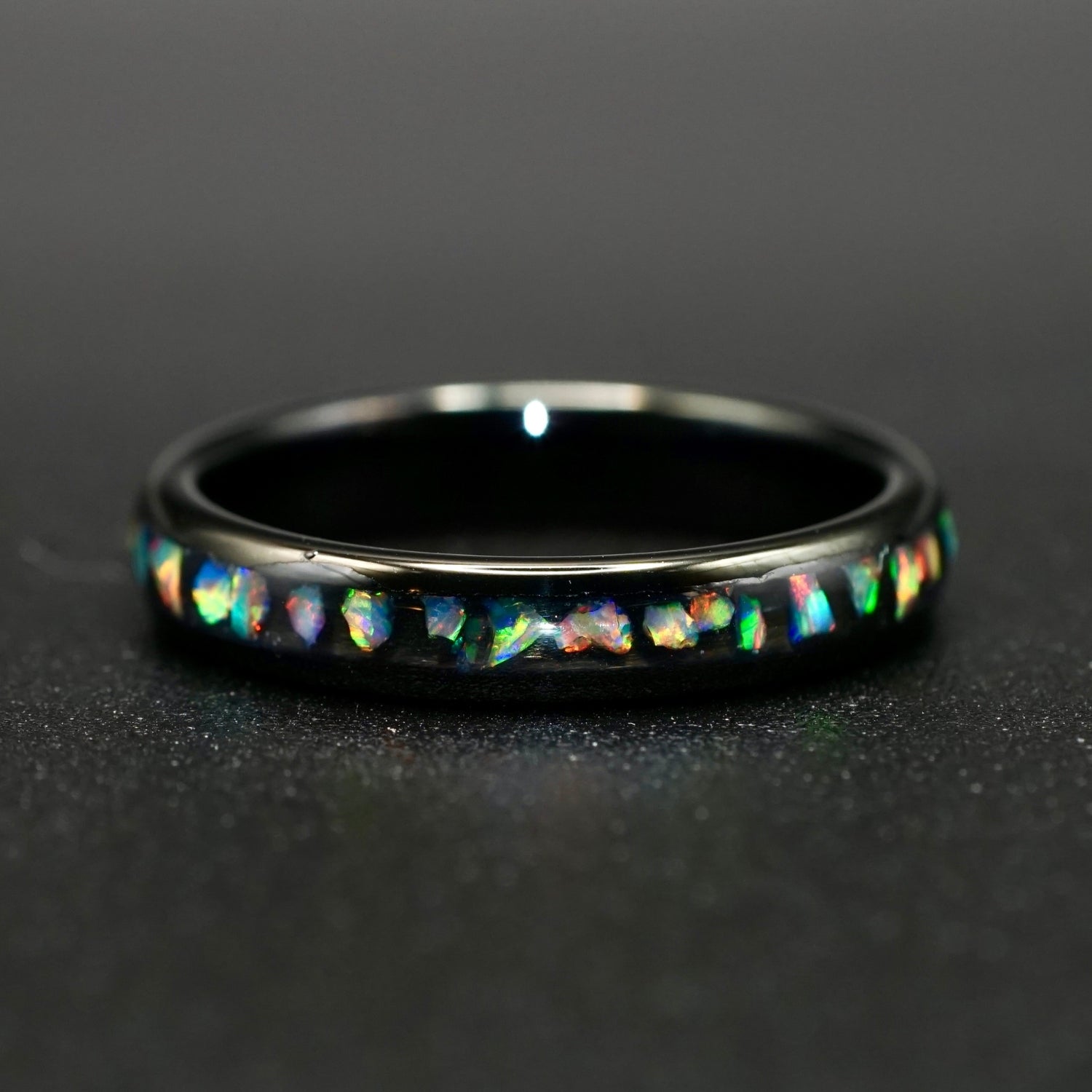 Schwarzer Galaxy-Opal Ring – 4 mm