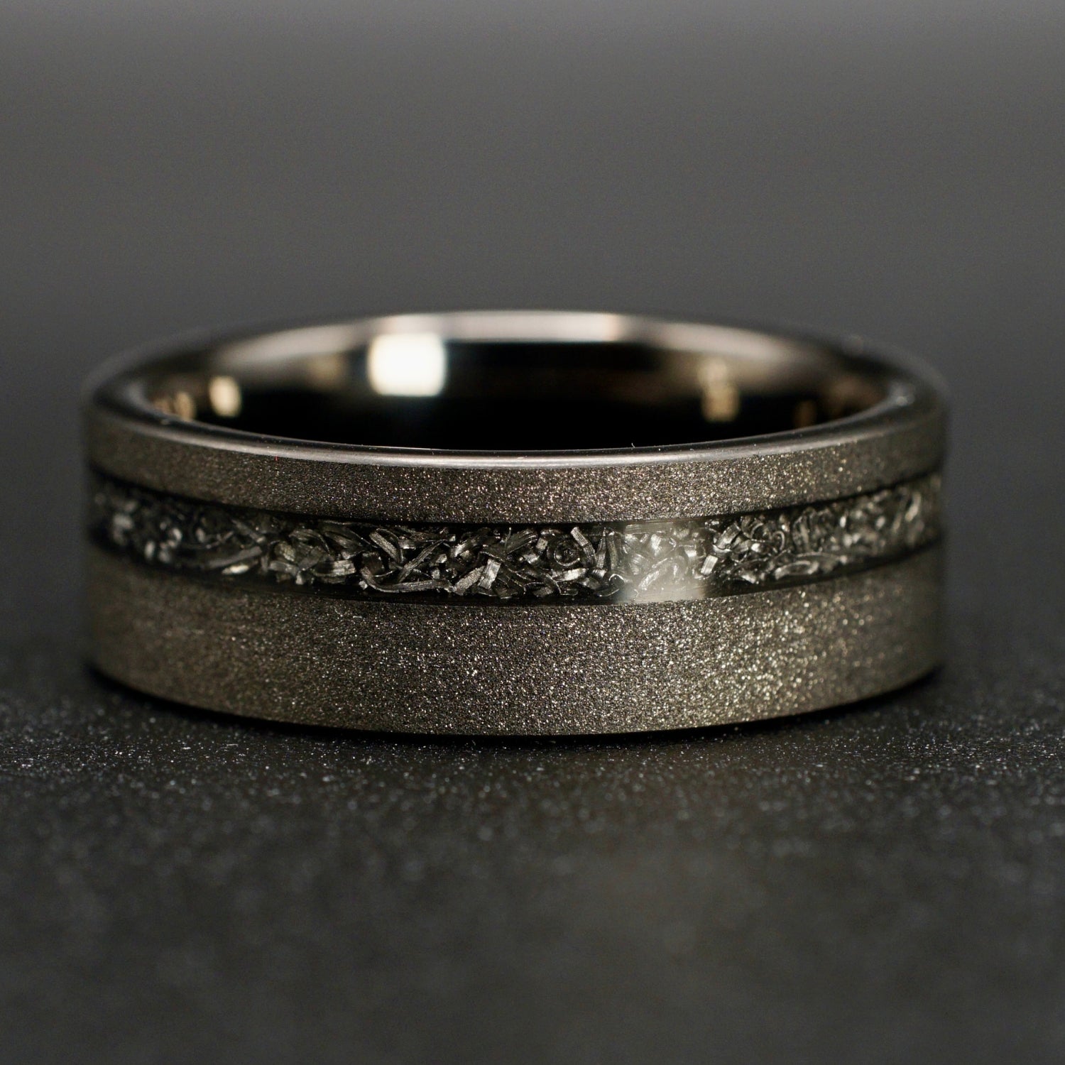 Schwarzer Meteoritenring 4mm / 8mm