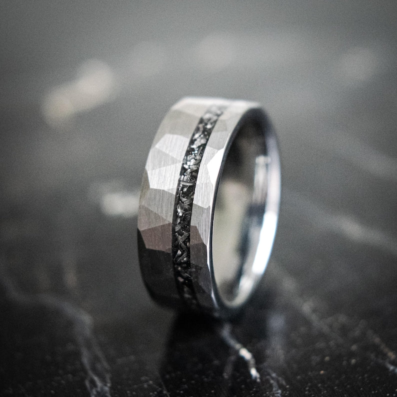 Silberner gehämmerter Meteoritenring 8 mm, Verlobungsring Mann, Eheringe, Trauringe, Ring für Mann