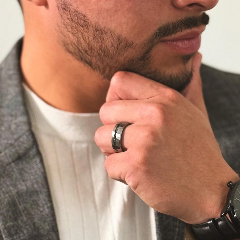 Silberner gehämmerter Meteoritenring 8 mm, Verlobungsring Mann, Eheringe, Trauringe, Ring für Mann