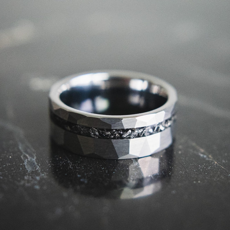 Silberner gehämmerter Meteoritenring 8 mm, Verlobungsring Mann, Eheringe, Trauringe, Ring für Mann