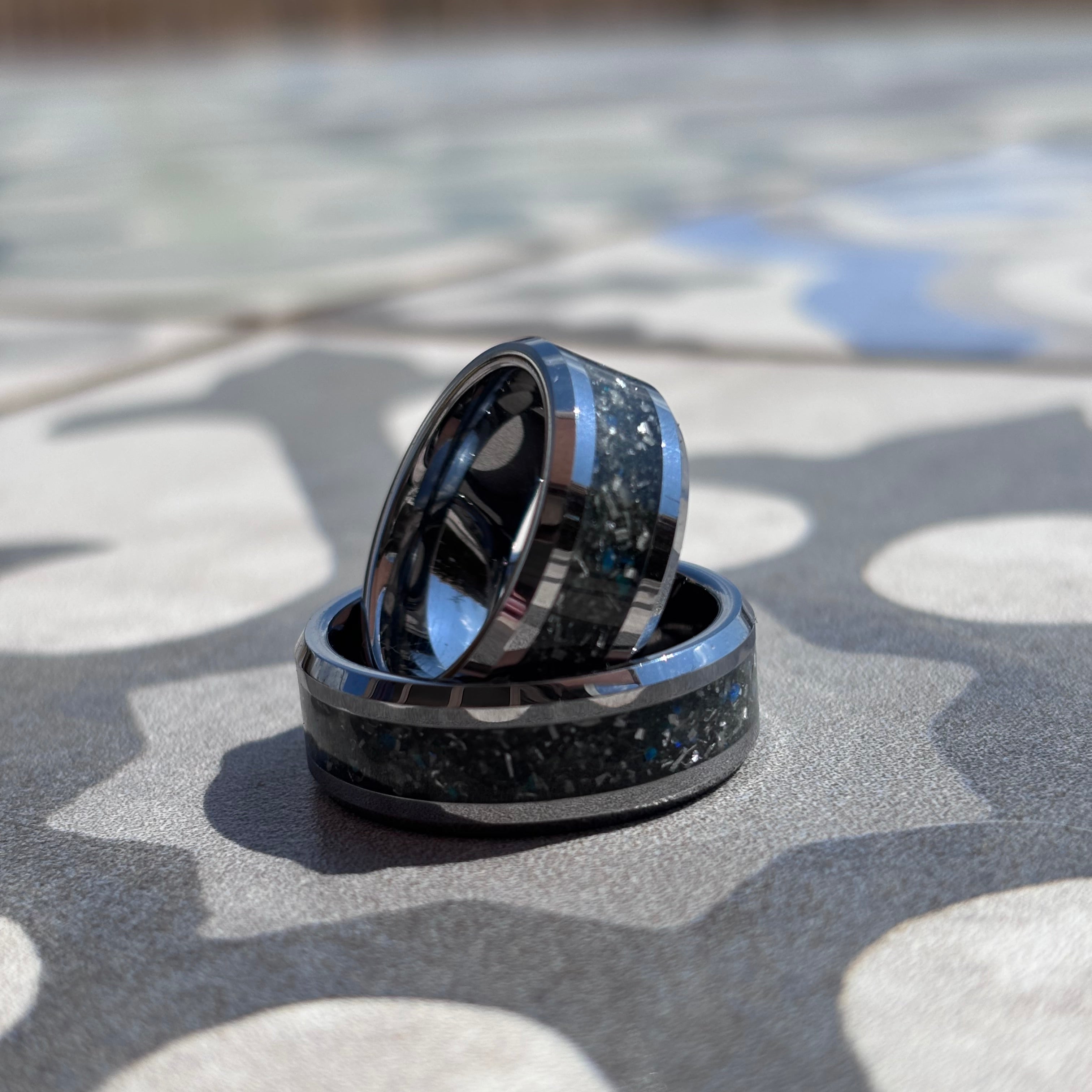 Silbernes Ring mit Meteorit und Opal – Nachleuchtend 8 mm