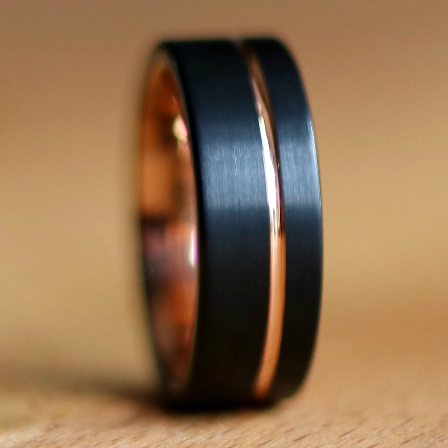 Stellar Forge Rings Edelstreif – Schwarzer Herrenring mit Roségold 8mm, Verlobungsring Mann, Eheringe, Trauringe, Ring für Mann