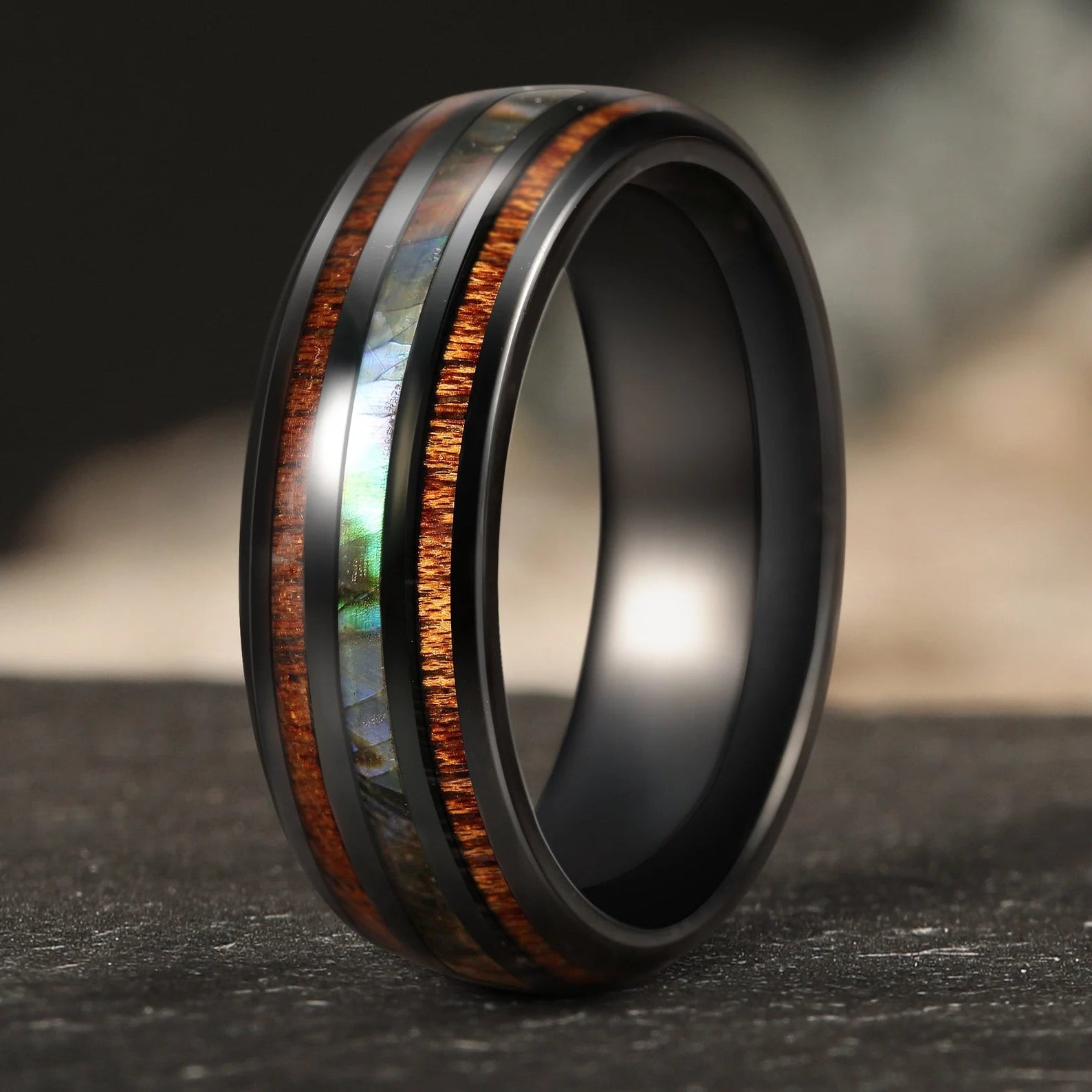 Schwarzer Wolfram-Trauring mit Abalone-Muschel- und Koa-Holz-Einlage, 8 mm