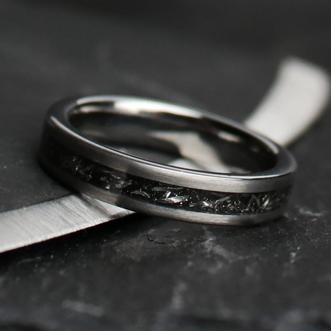 Silberner Meteoritenring aus Wolframkarbid – 4 mm