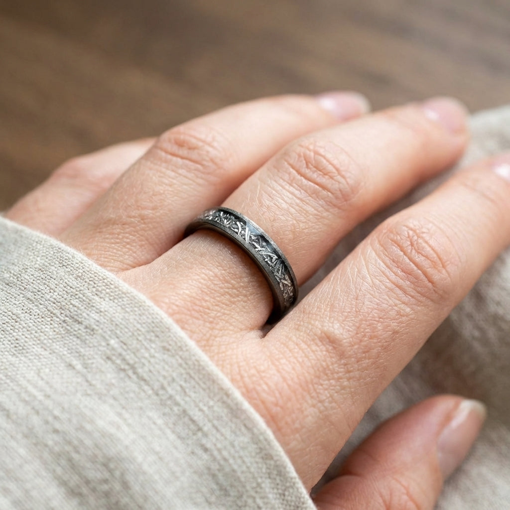 Schwarzer Meteoritenring 4 mm