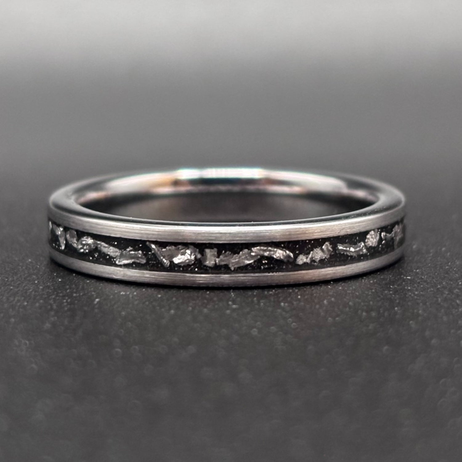 Silberner Meteoritenring aus Wolframkarbid – 4 mm