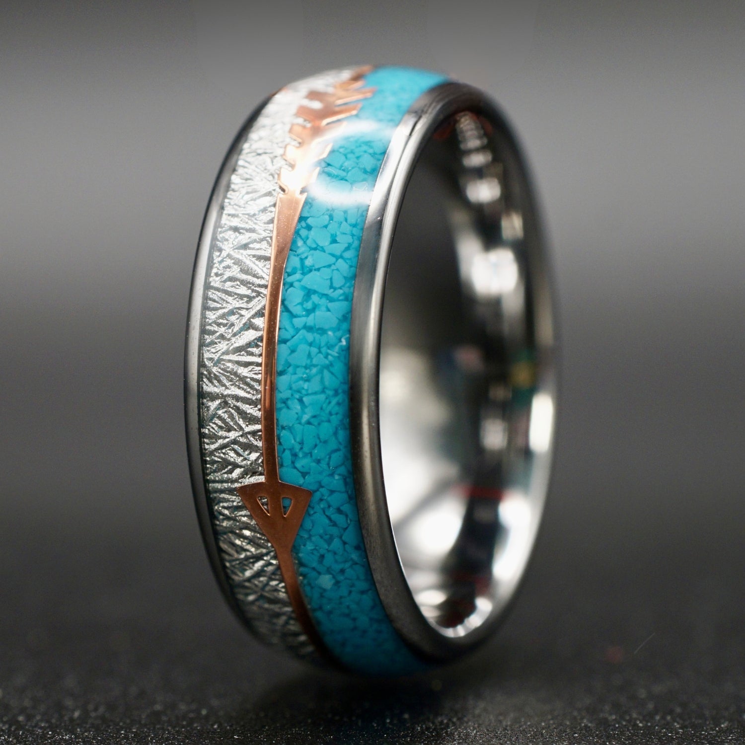 Silberner Wolframring mit Türkis und Roségold-Akzent 8 mm