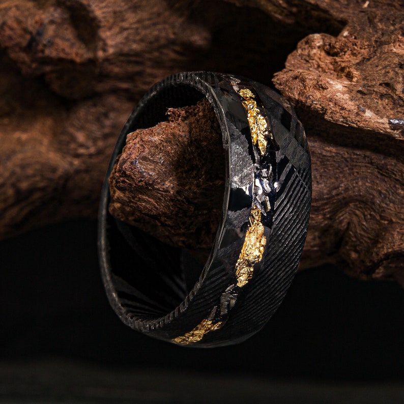 Damascus Meteorite Gold Band 8mm - Stellar Forge Rings